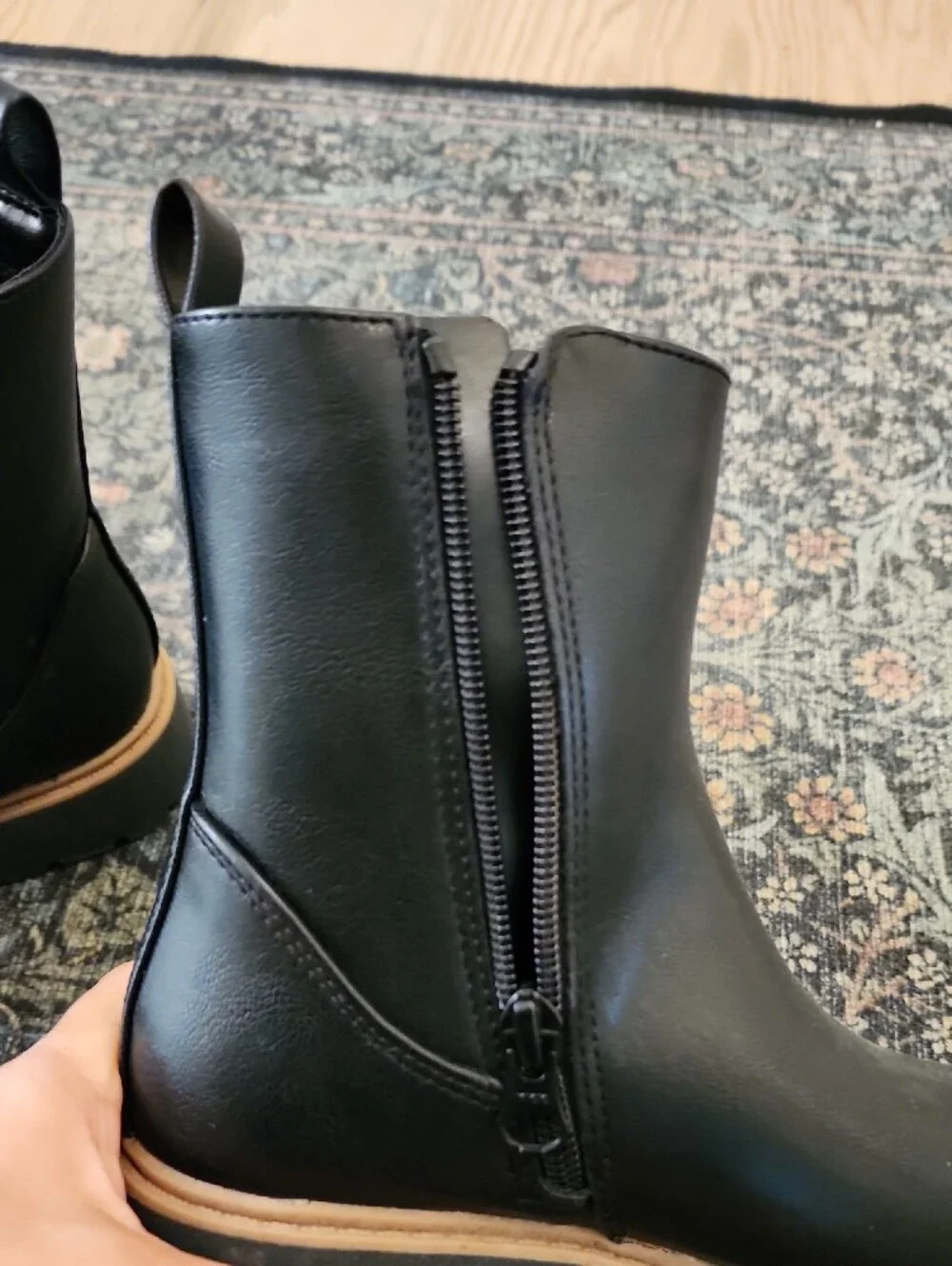 art class classic black
